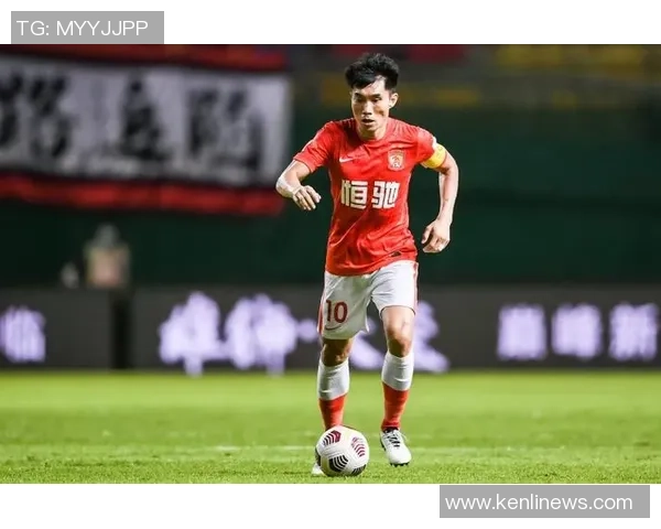 足球明星郑智的职业生涯与成就全解析及个人生活揭秘 足球明星郑智的职业生涯与成就全解析及个人生活揭秘